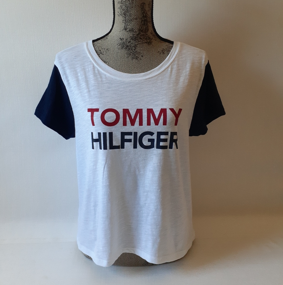 Tommy Hilfiger women's white/navy short sleeve graphic t-shirt size L